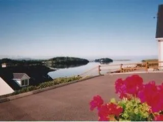 לינה וארוחת בוקר Ocean Breeze Donegal Town